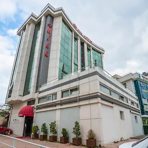 2* Hotel 216 Hill